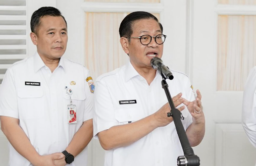 Jakarta Lepas 7.926 Calon Haji ke Tanah Suci Mulai 1 Mei
